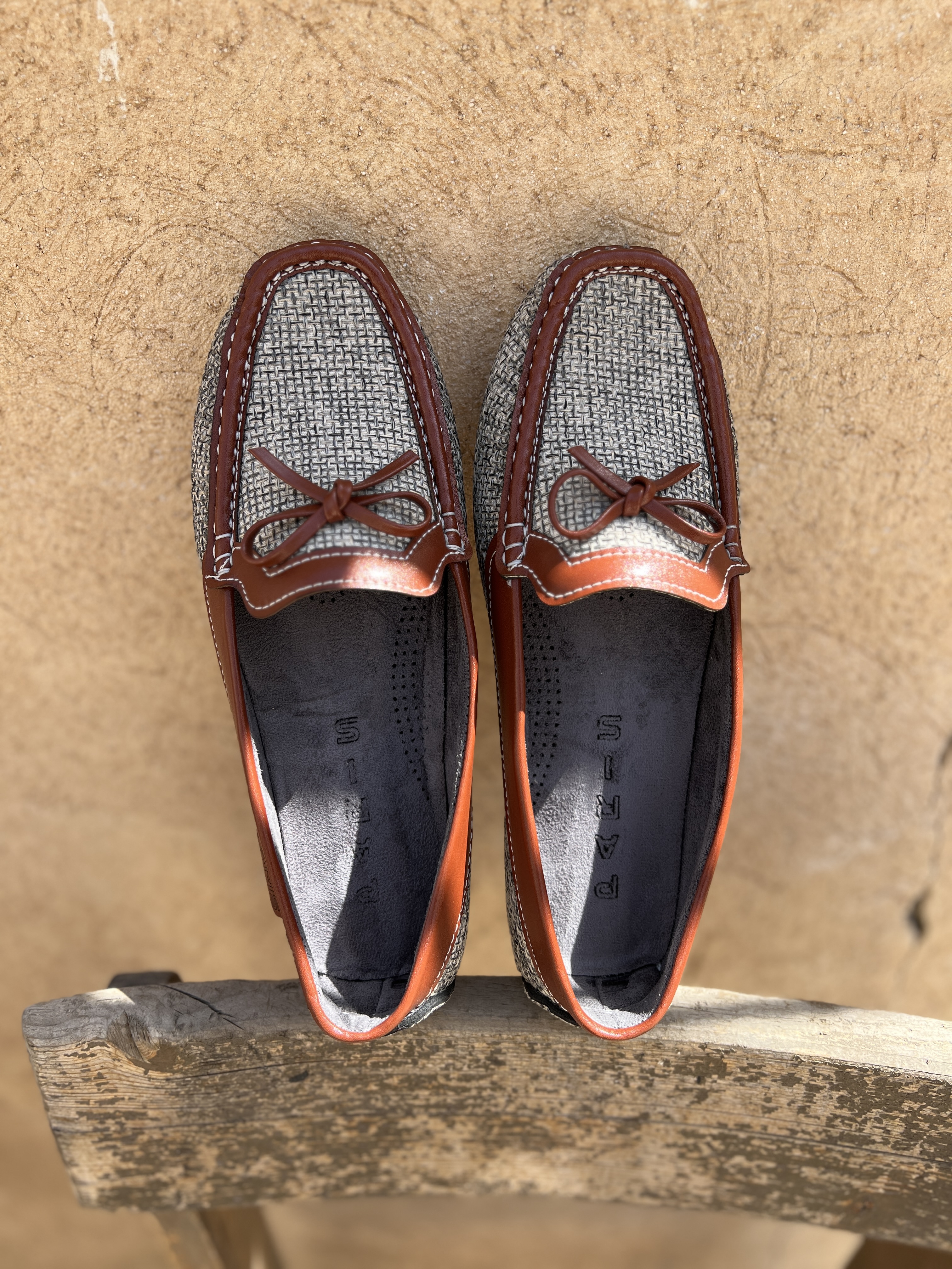 کالج کرم قهوه ای پاپیونی